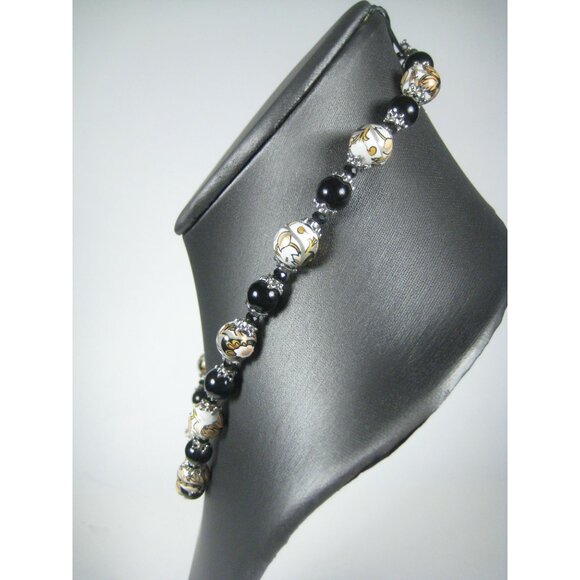 Beaded Necklace Plastic Black Floral Beads 20 Inches Silvertone - Picture 6 of 11